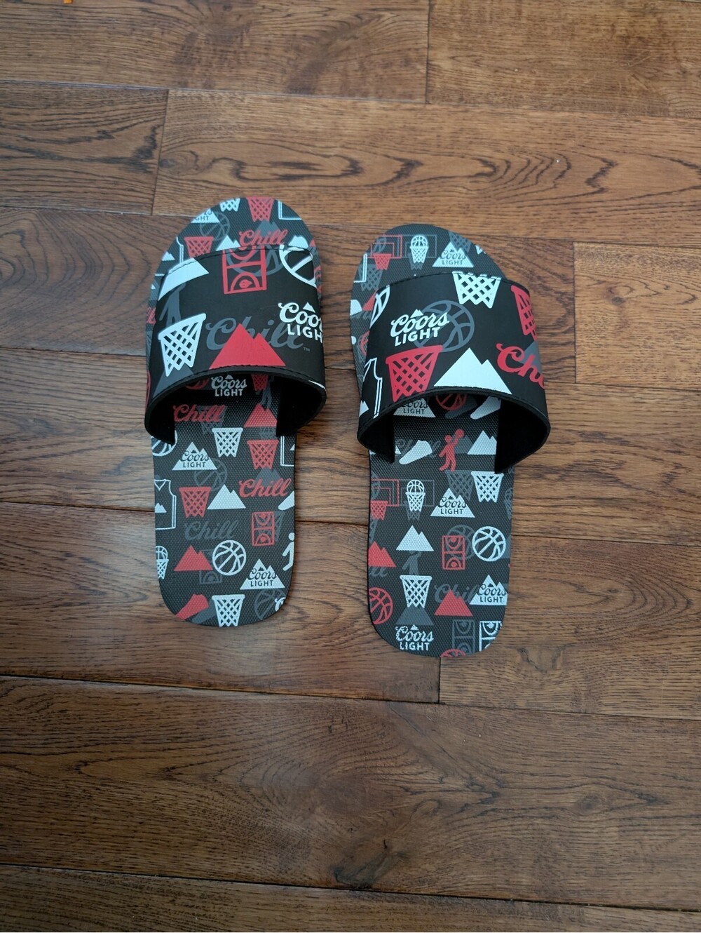 Coors Light CHILL Silver Bullet Sandals Slides Men's Size M 9-9.5 (26 cm) NWOT